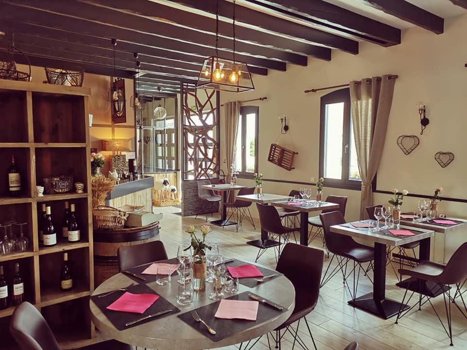 Auberge Saint-Jean Villequier-Aumont المظهر الخارجي الصورة