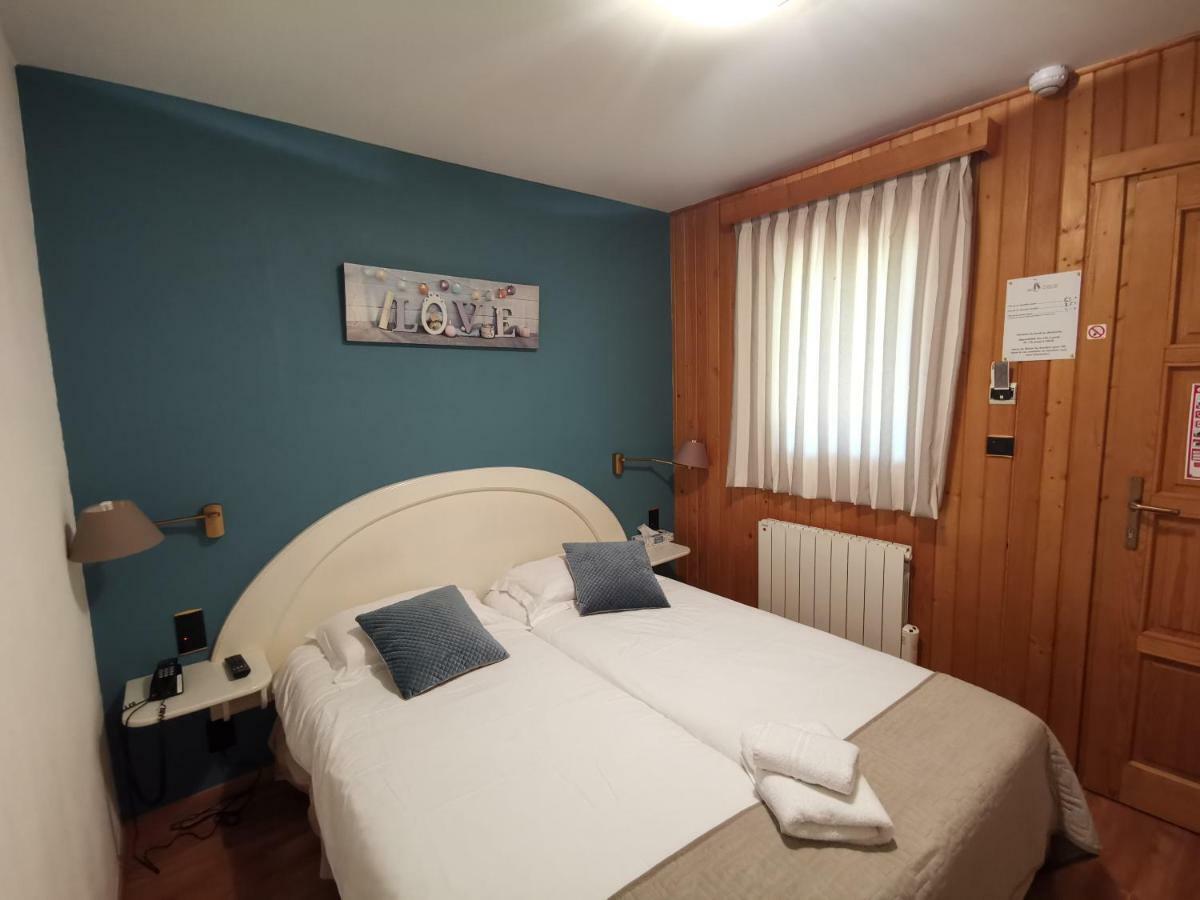 Auberge Saint-Jean Villequier-Aumont المظهر الخارجي الصورة